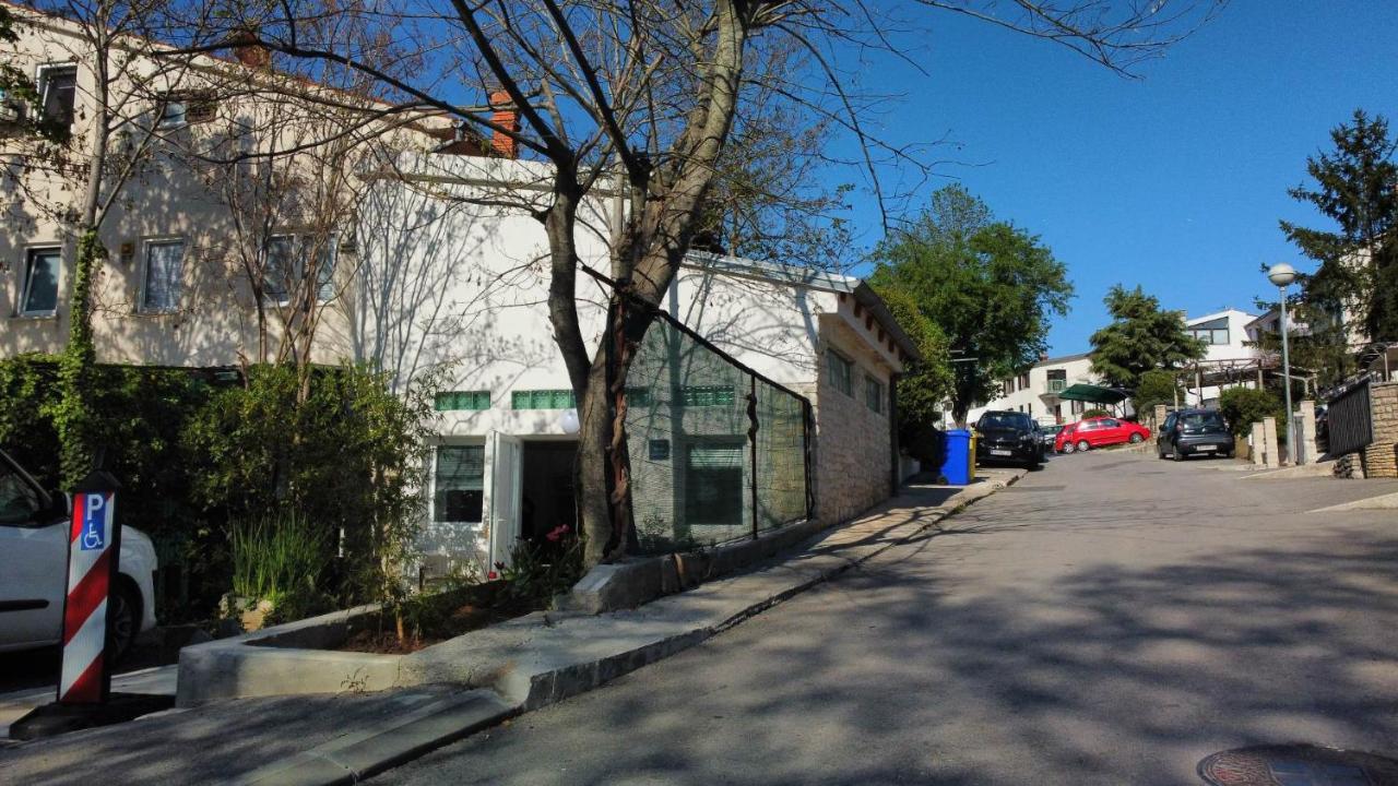 Apartments Mare Pula Exterior foto