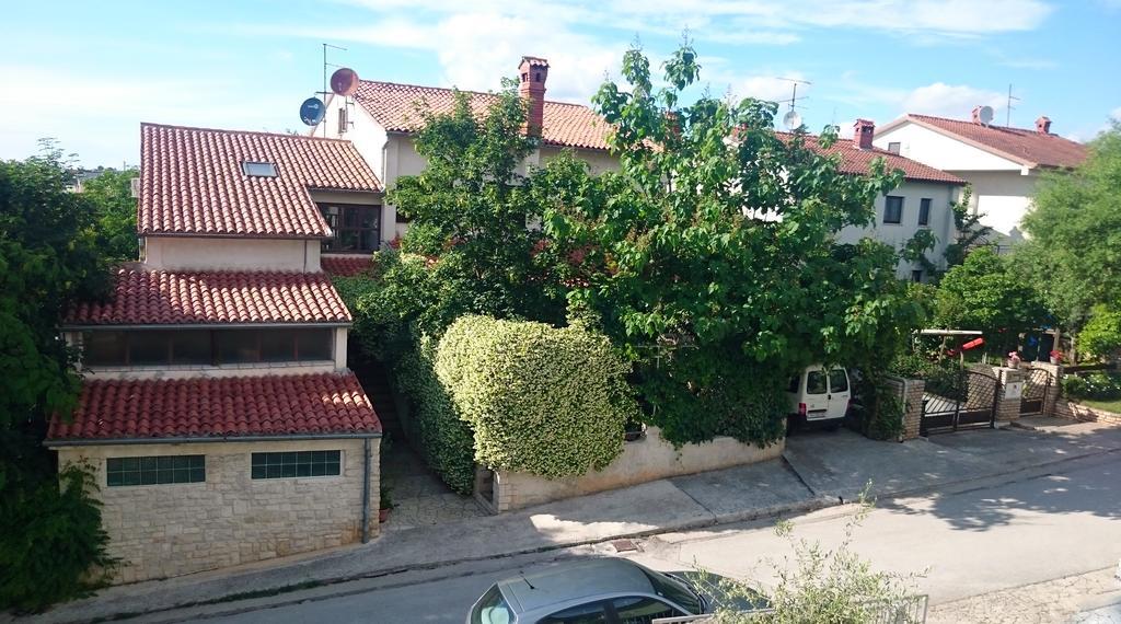Apartments Mare Pula Exterior foto